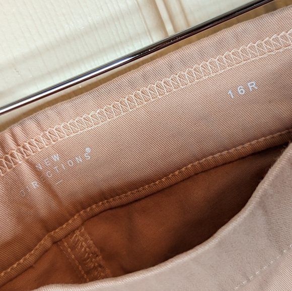 New Directions pale pink flex stretch shorts size 16 NWT - Picture 3 of 7